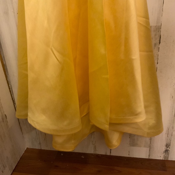 Formal Gown - Picture 4 of 7